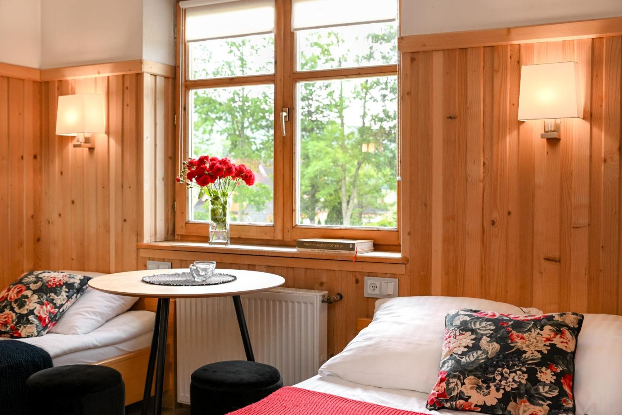 Zakatek Pod Smrekami Bed & Breakfast Кошелско Екстериор снимка