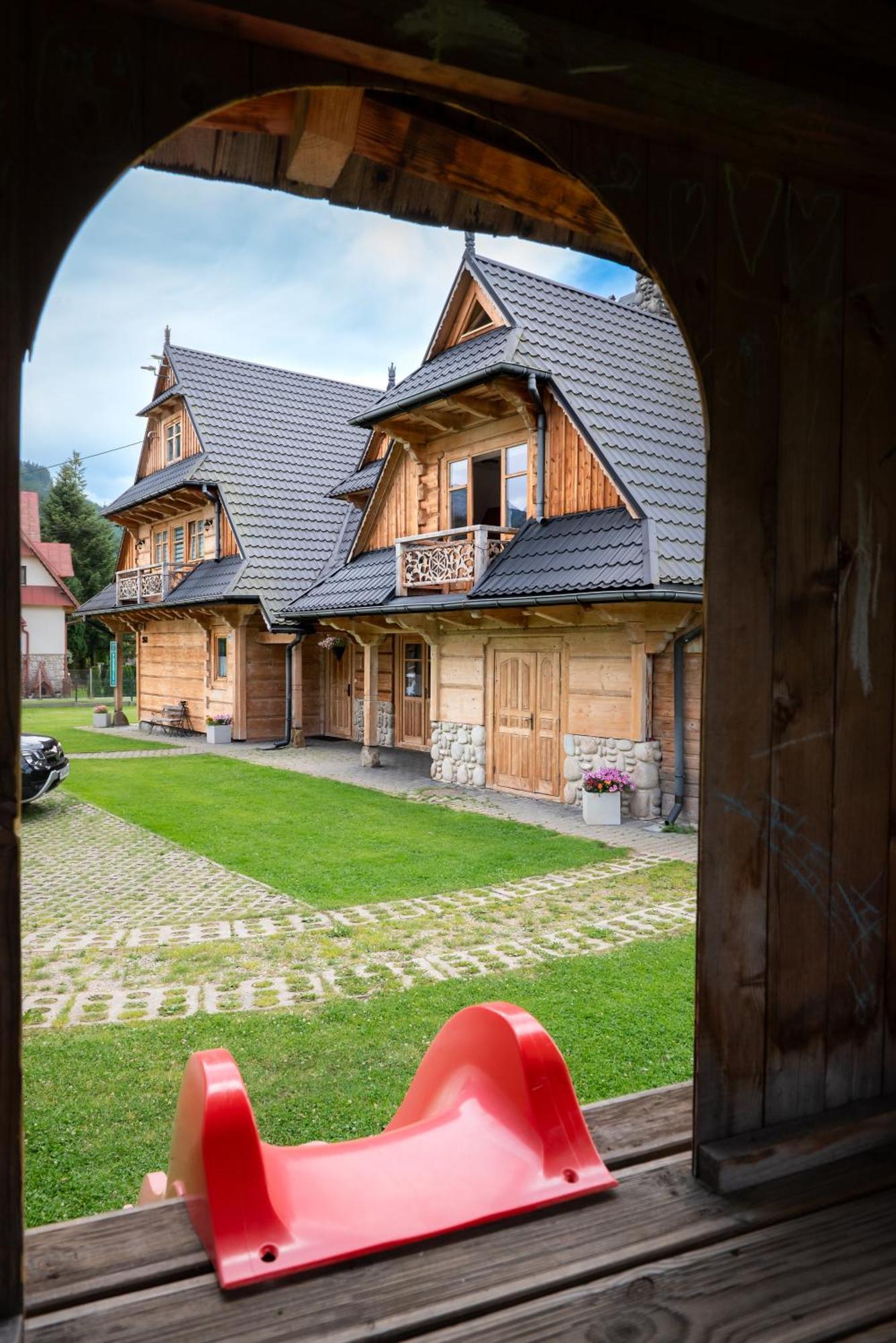 Zakatek Pod Smrekami Bed & Breakfast Кошелско Екстериор снимка