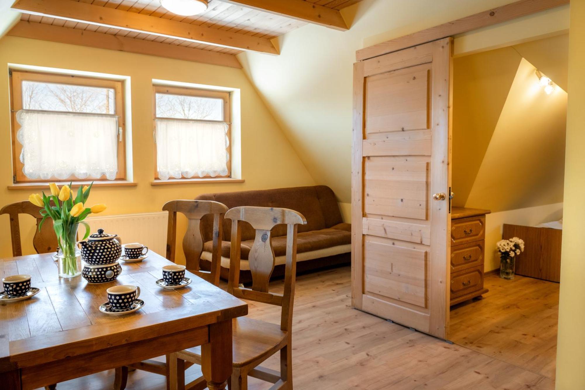 Zakatek Pod Smrekami Bed & Breakfast Кошелско Екстериор снимка